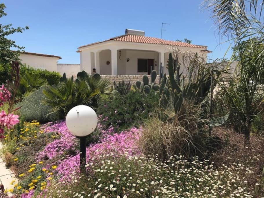 Villa Eugenia In Campomarino Di Maruggio, Puglia - Casa Vacanze מראה חיצוני תמונה